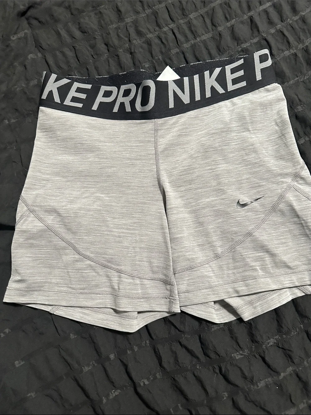 Nike Women’s Gray Pro SPANDEX Shorts with Black Waistband sz L EUC